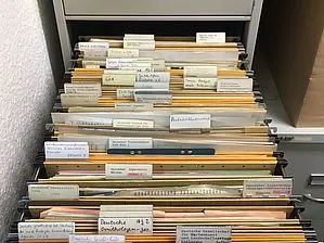 Mitgliederkarteischrank